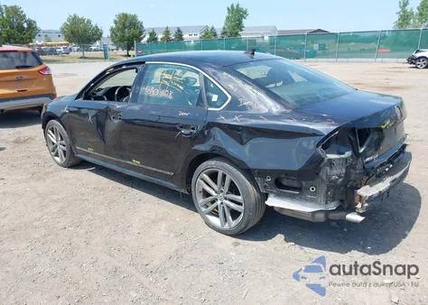 2017 Volkswagen Passat 1.8T R-Line from USA, damaged, VIN 1VWDT7A35HC056985